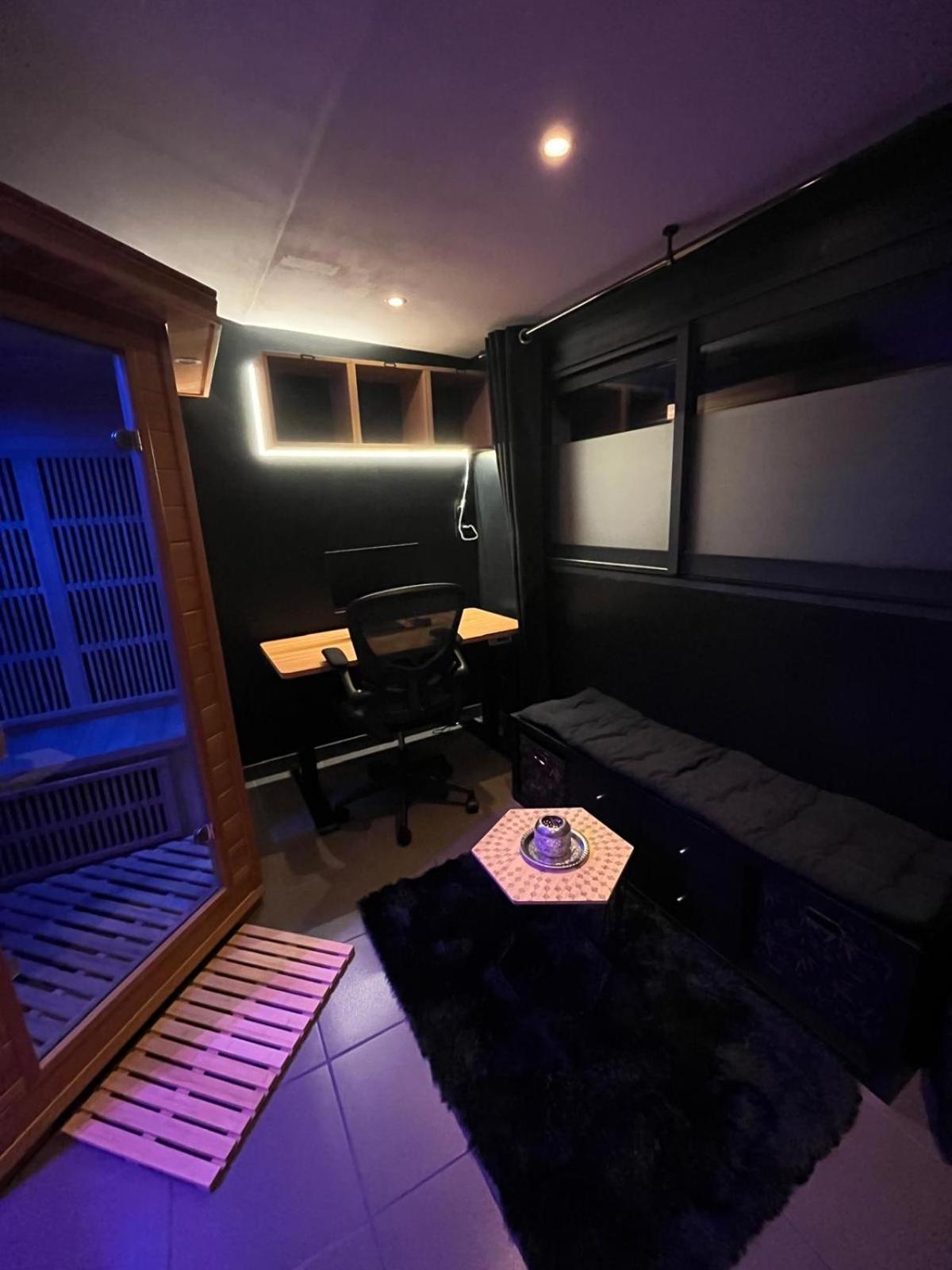 Suite Avec Sauna 36M² Ниор Екстериор снимка