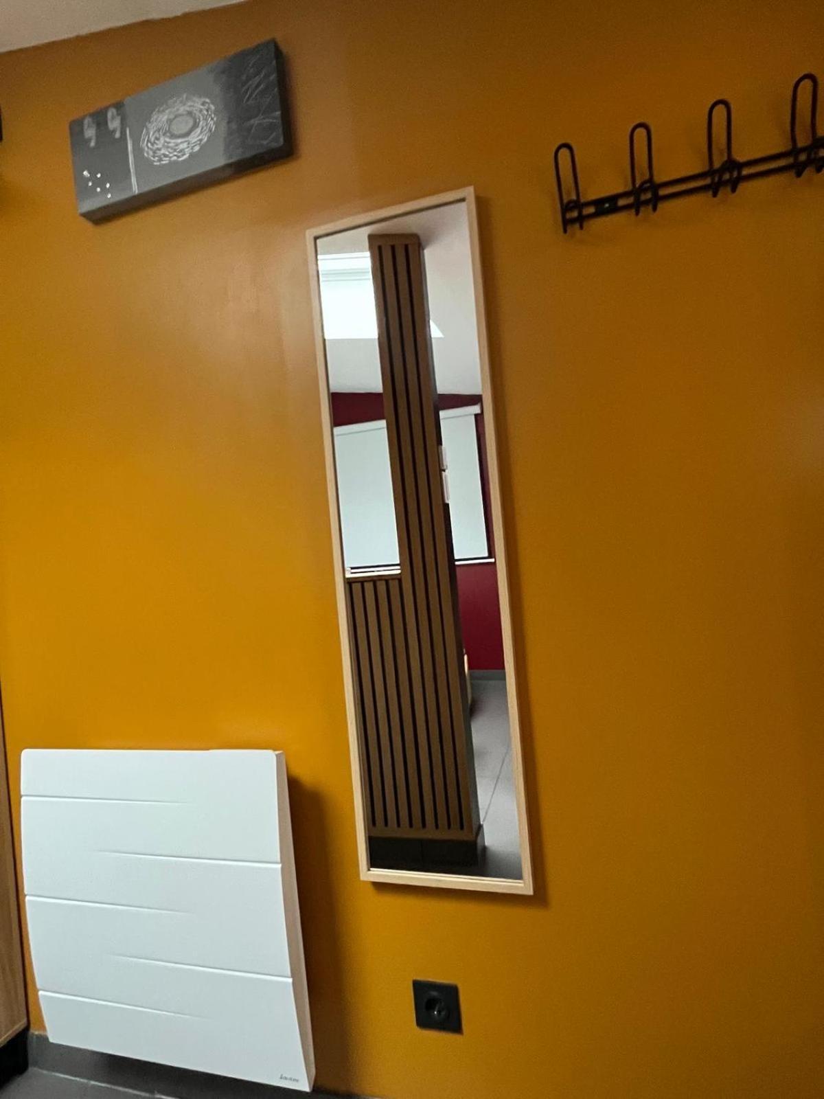 Suite Avec Sauna 36M² Ниор Екстериор снимка